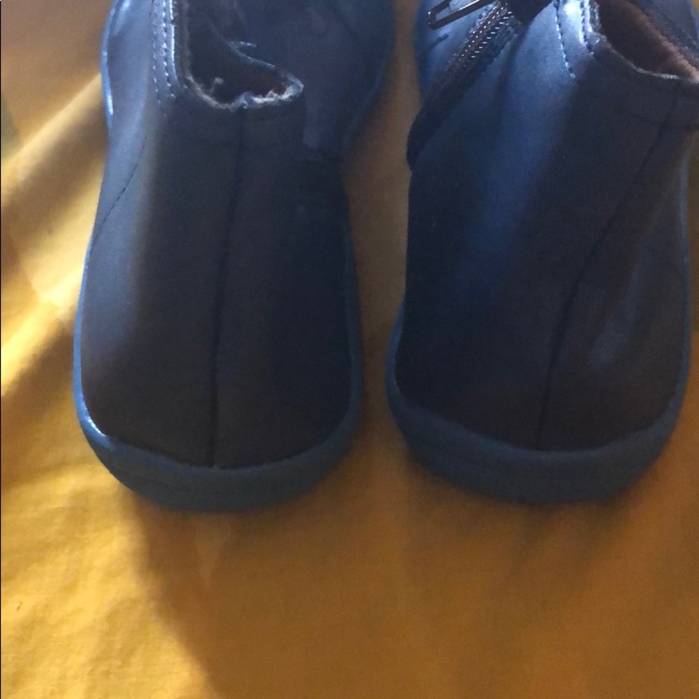 Shoes - Picture 3 of 5